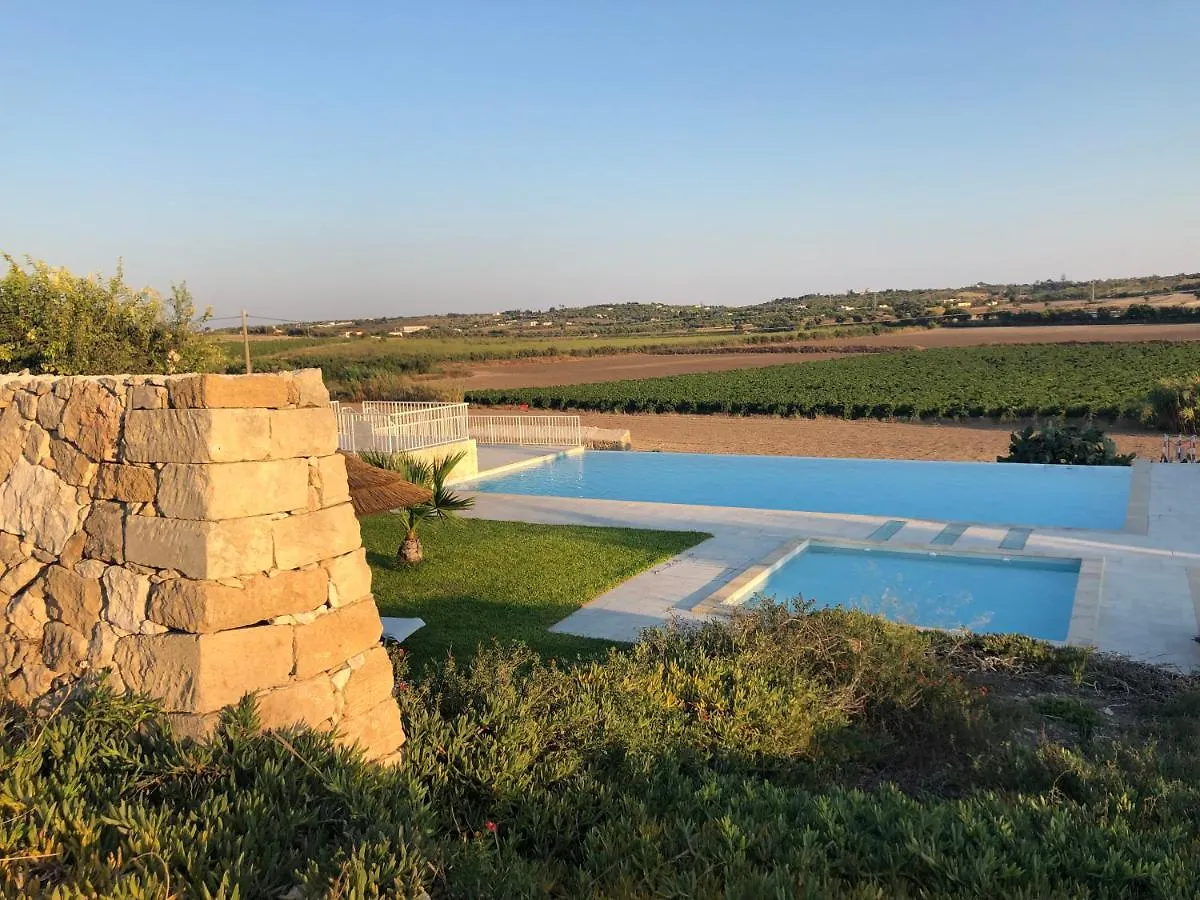 Feriegård Le Sorelle Del Vino Marzamemi Italien