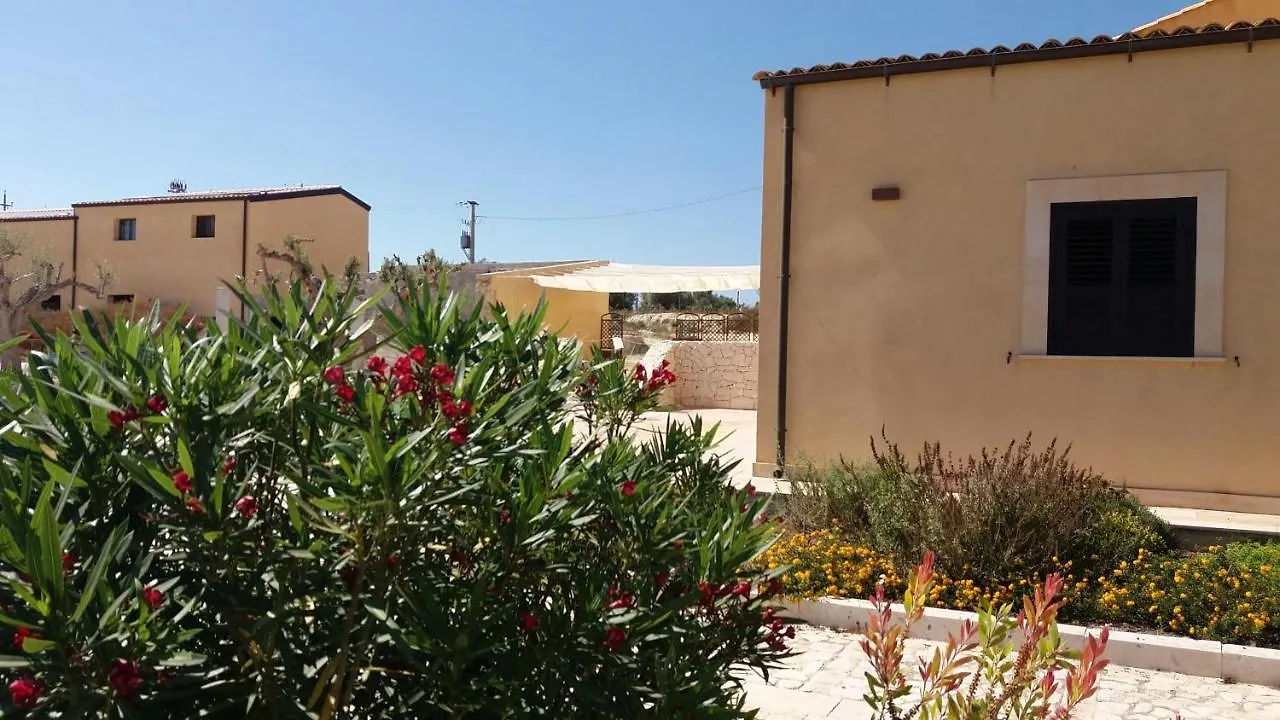 Feriegård Le Sorelle Del Vino Marzamemi Italien