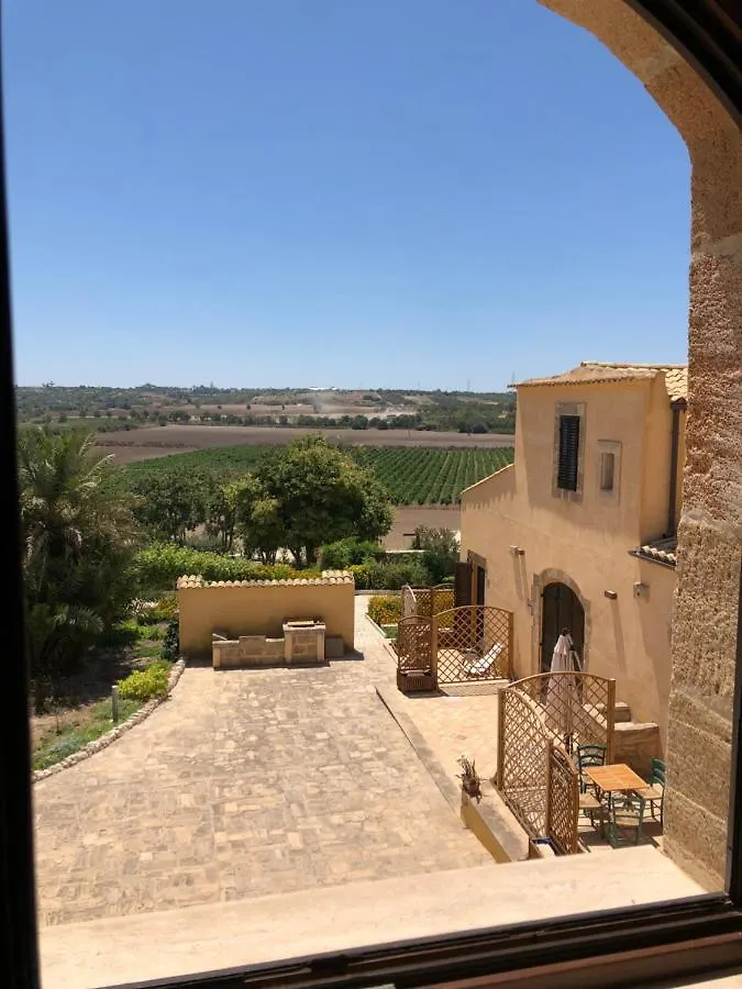 Le Sorelle Del Vino Marzamemi 0*,